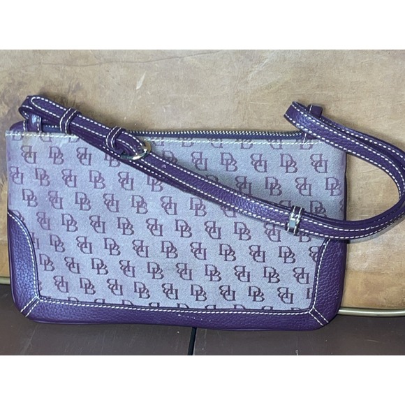 Dooney & Bourke Vtg Slim Small Red Canvas Monogram  Bag w/ Leather Trim - Picture 4 of 10